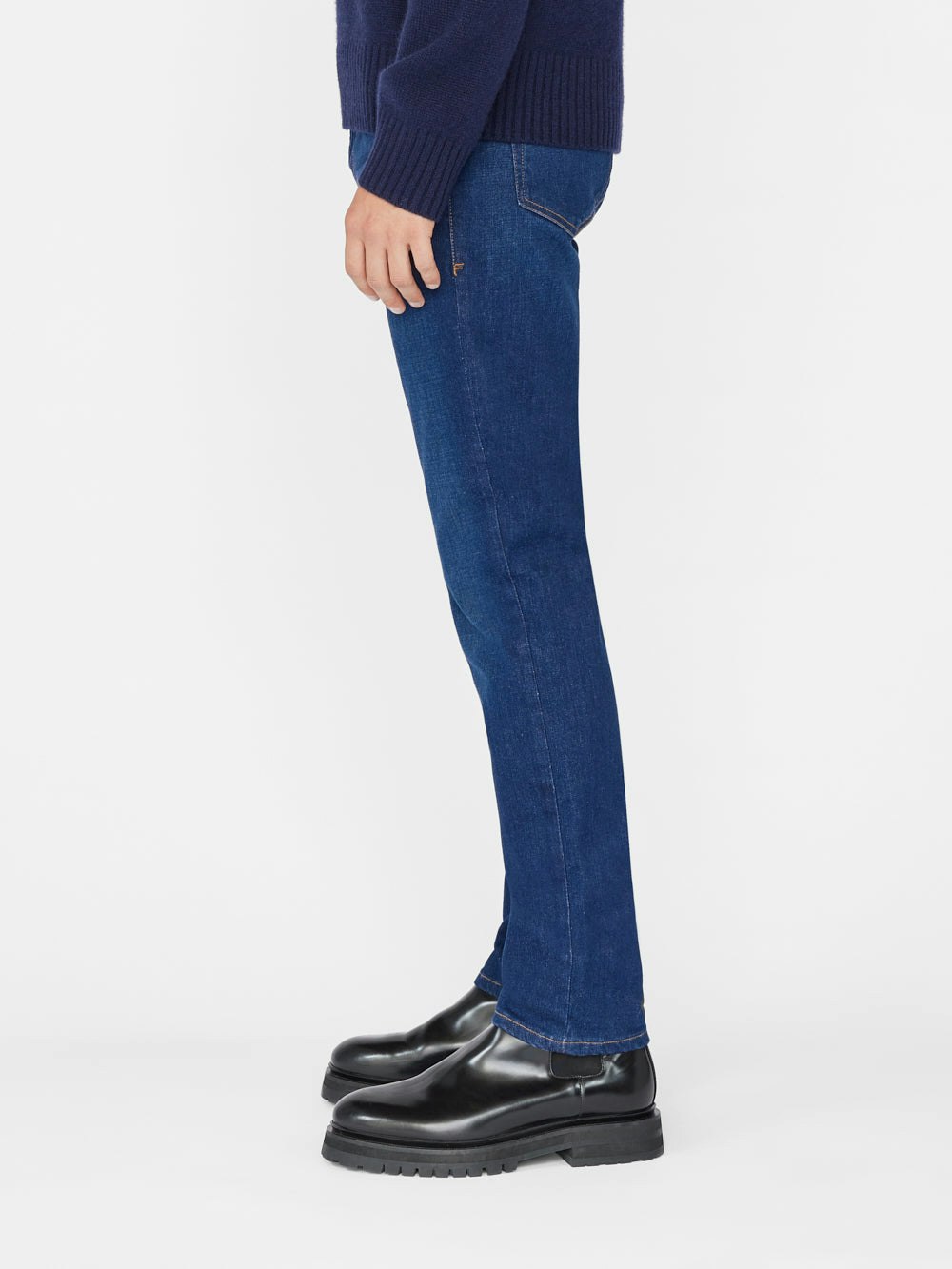 jeans side view alt:fit1
